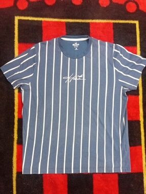 Hollister Shirt (XL)